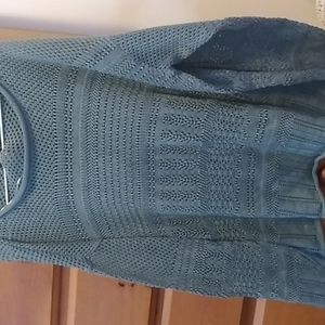 Beautiful 2X green sweater